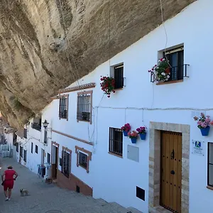 https://casa-cueva-las-calcetas.es-andalucia.com
